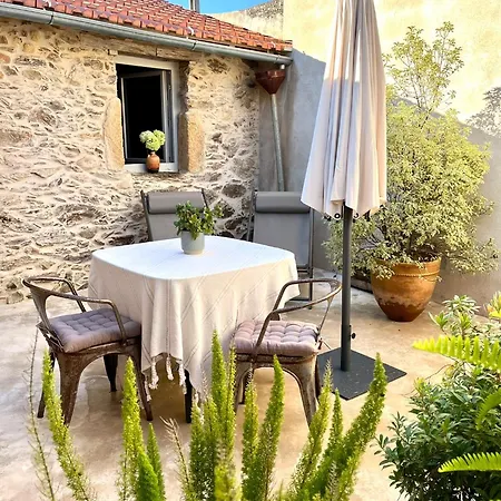 Casa 5A - Refugio Intimo E Privado Com Design E Patio Acolhedor Semesterbostad