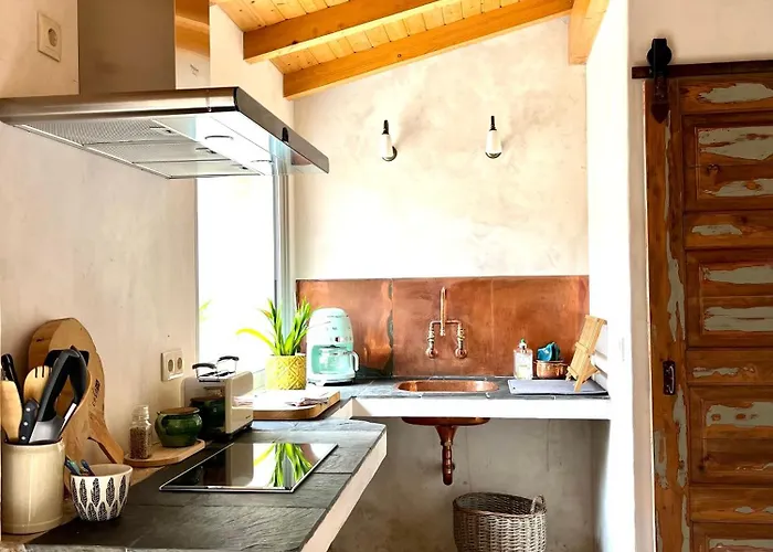 Casa 5A - Refugio Intimo E Privado Com Design E Patio Acolhedor Holiday home Oliveira do Mondego