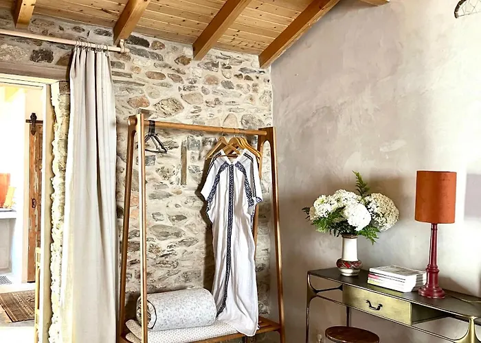 Casa 5A - Refugio Intimo E Privado Com Design E Patio Acolhedor