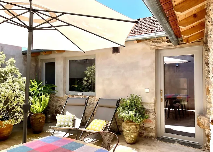 Casa 5A - Refugio Intimo E Privado Com Design E Patio Acolhedor * Oliveira do Mondego