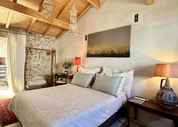 Casa 5a - Refugio Intimo E Privado Com Design E Patio Acolhedor