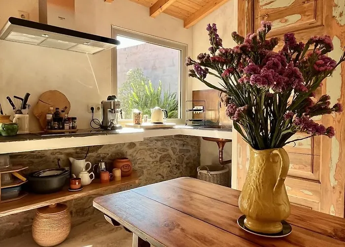 Casa 5a - Refugio Intimo E Privado Com Design E Patio Acolhedor *