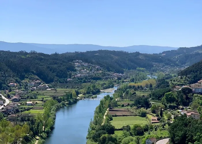 Casa 5a - Refugio Intimo E Privado Com Design E Patio Acolhedor Oliveira do Mondego